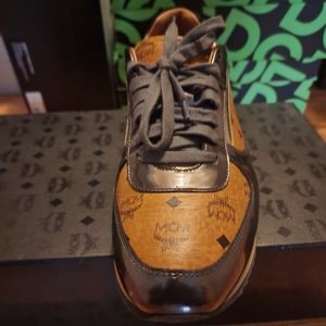 McM sneakers